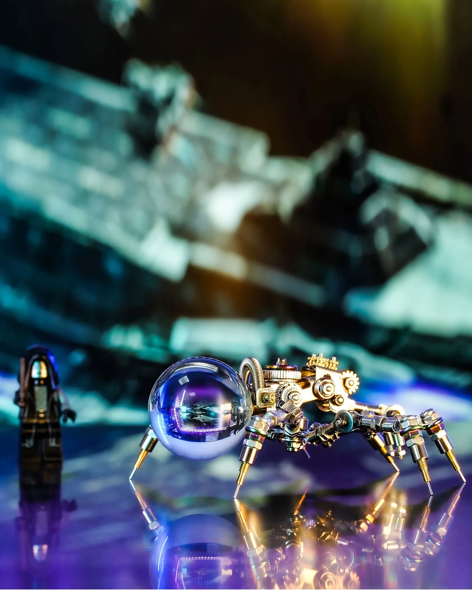 Crystal Lamp Jumping Spider - Image 10